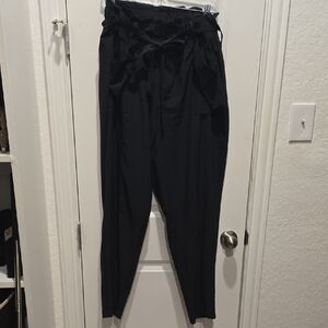Black Taper Leg Pants Versatile and Comfortable